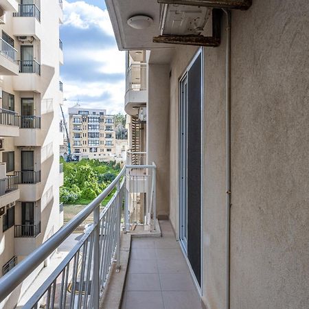 Saint Julian's St Julians - Balluta 2 Bedroom Apartment מראה חיצוני תמונה
